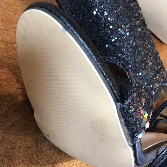 426 ✨EUC SHEIN Black Sparkly Tie-Up Heels✨ - Picture 7 of 8